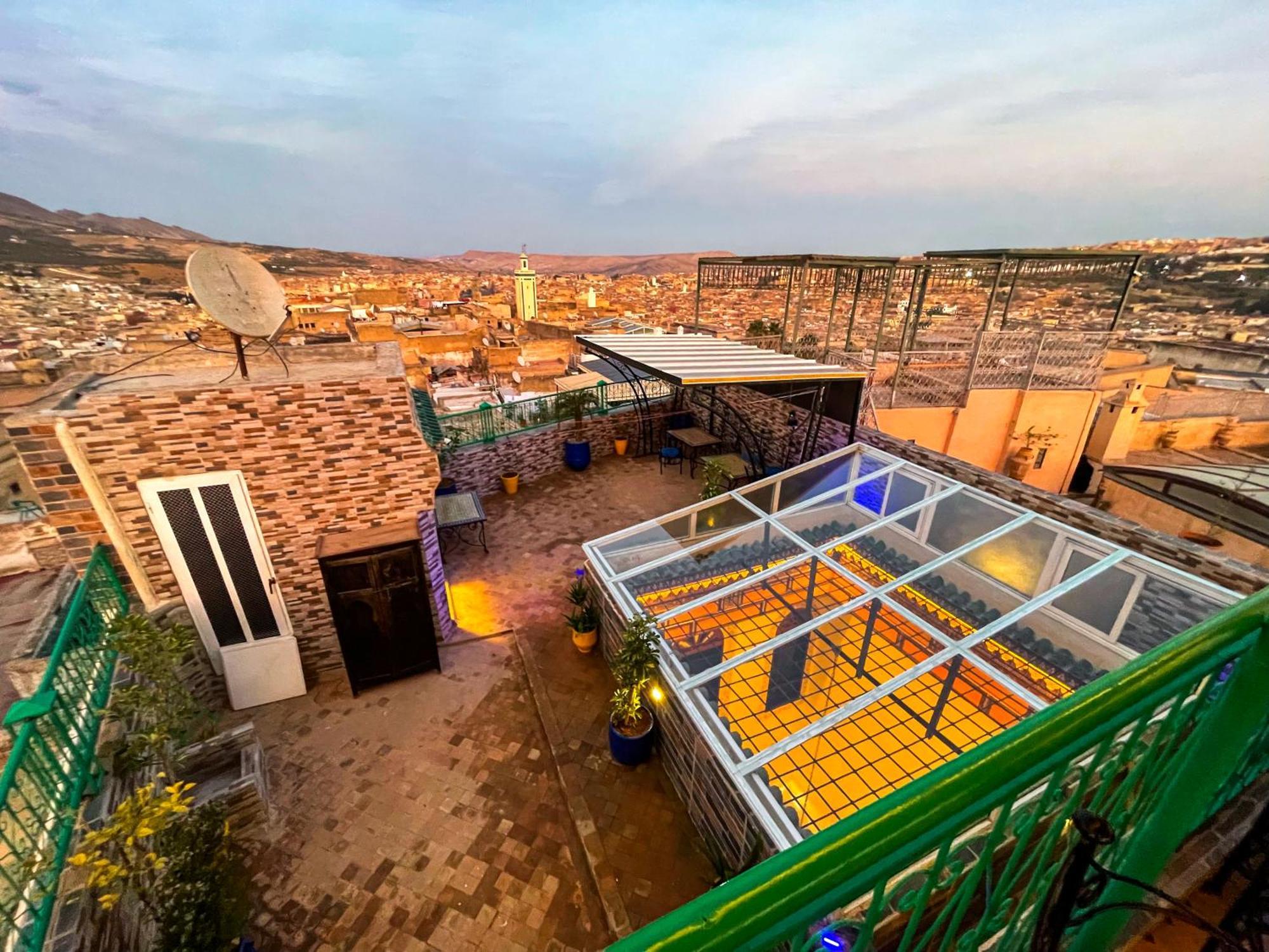 פס Riad Dar El Ouedghiri מראה חיצוני תמונה