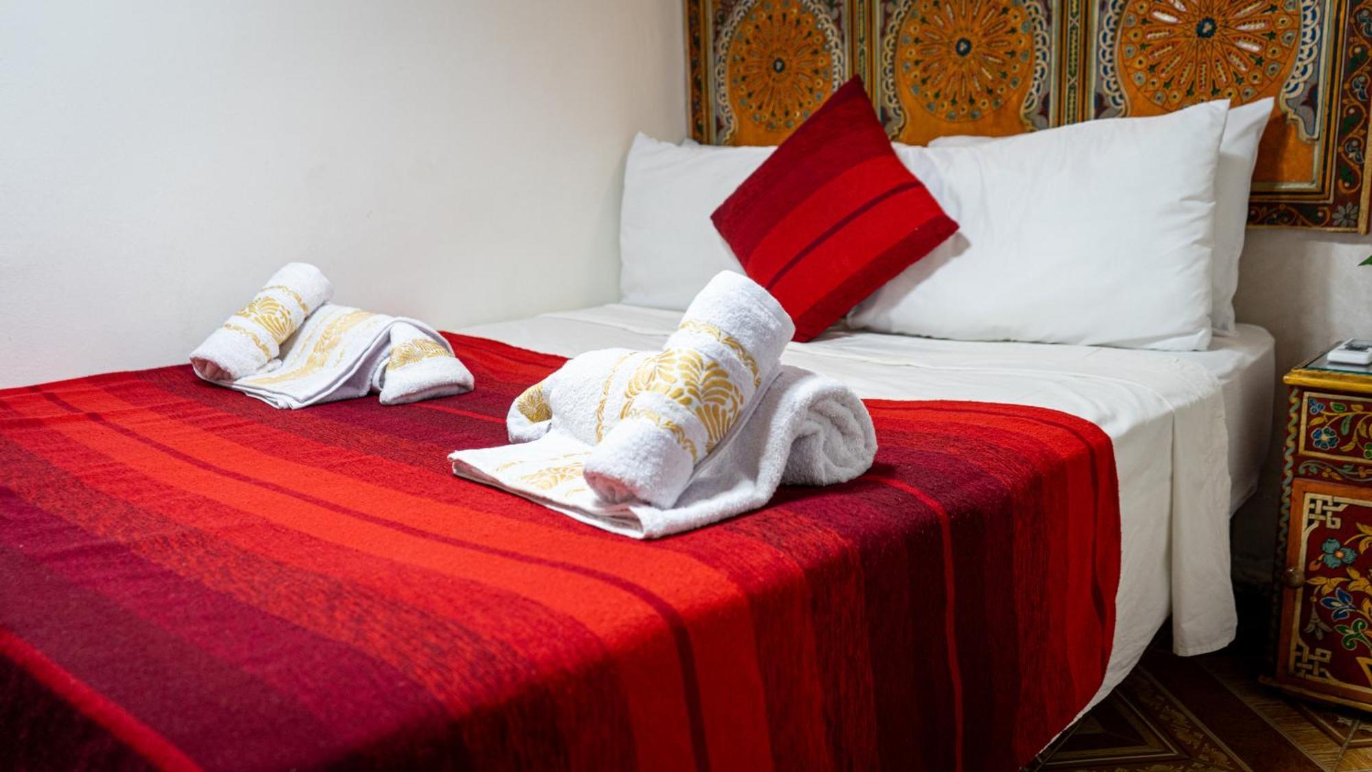 פס Riad Dar El Ouedghiri מראה חיצוני תמונה