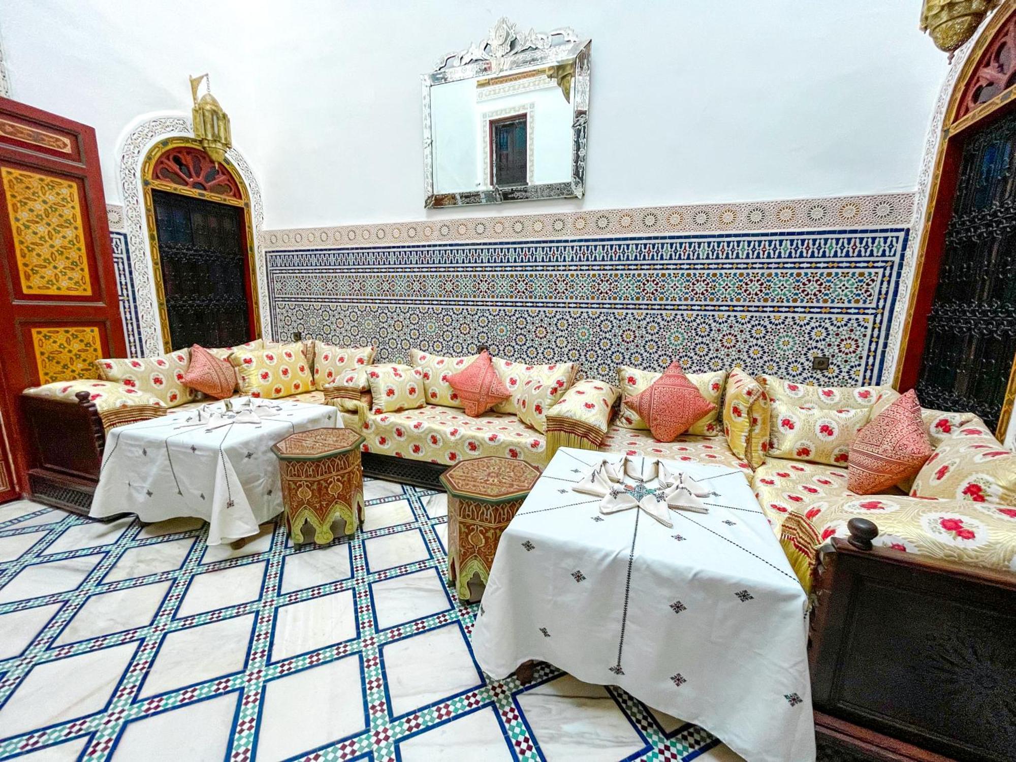 פס Riad Dar El Ouedghiri מראה חיצוני תמונה
